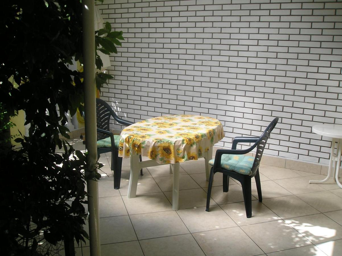 Family Apartments Ankica Crikvenica Buitenkant foto