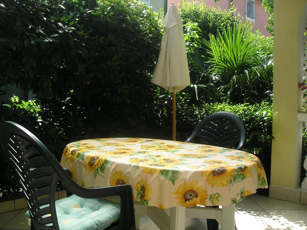 Family Apartments Ankica Crikvenica Buitenkant foto